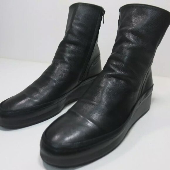 Y's 5 Zippered Soft Leather Boots Footwear Women's Fashion Vibram Botas Sz 9